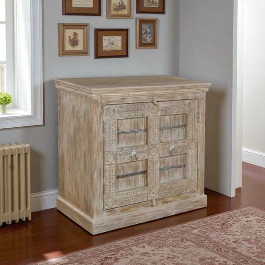 HER04 Hall Cabinet