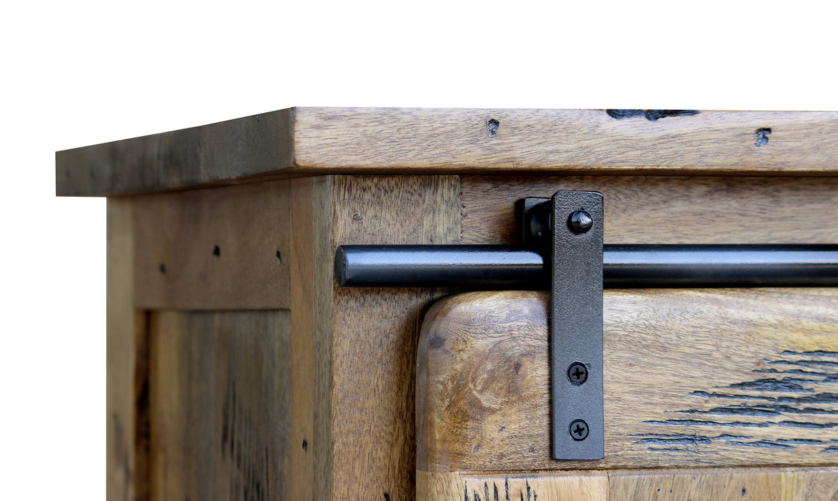 R004 Chest Display
